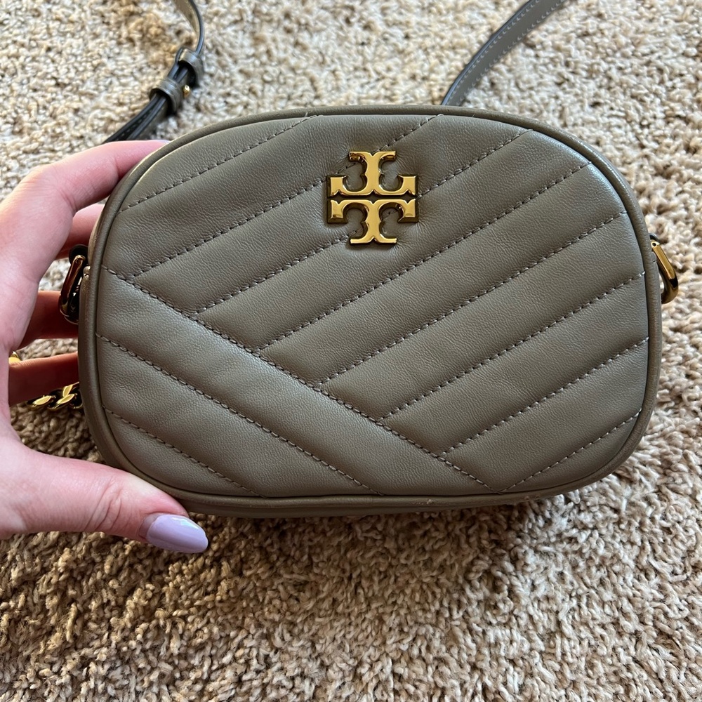 Tory Burch Kira Chevron Camera Bag